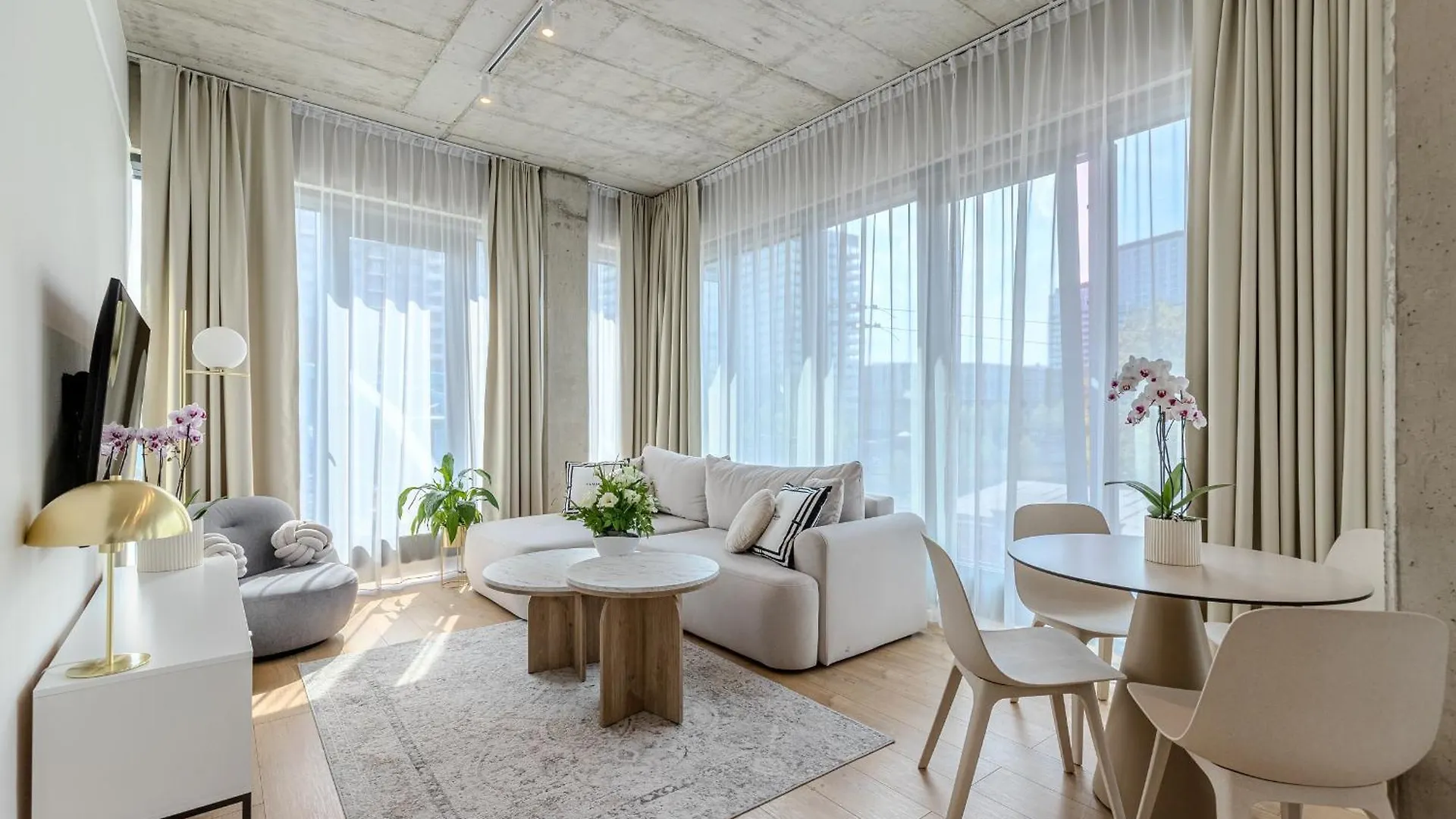 Επικοινωνία με το River Premium Apartment B
